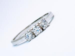 Zásnubní prsten 76